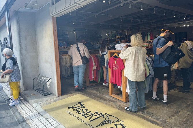 Tokyos Neighborhood Digs: Coffee, Records & Vintage Vibes