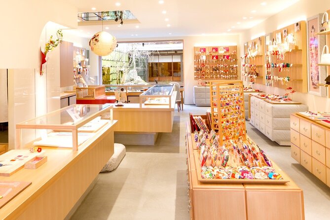 Traditional Japanese Kanzashi Making Experience in Kyoto