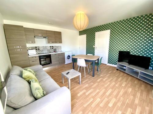 Welcome to Your Home, Pro Moving - Property Overview