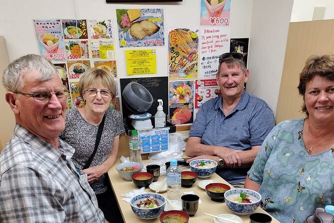 3-Hour Tsukiji Market Food-Hopping Guided Tour - Navigating the Bustling Tsukiji Marketplace