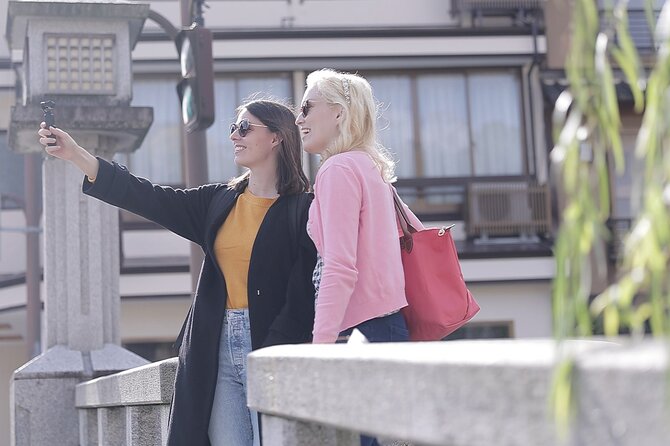 5 Hours Kinosaki Onsen Premium Check in Tour With Lunch - Meeting and Drop-off Points