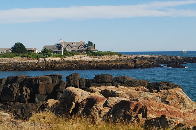 6 Hours Private Lighthouses and Kennebunkport Tour in Portland - Highlights of the Itinerary