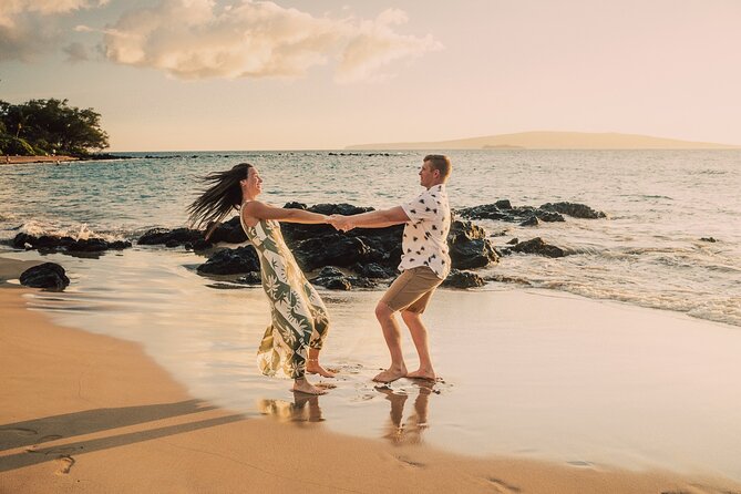 A Romantic Photoshoot for 2 in Maui - Availability and Scheduling