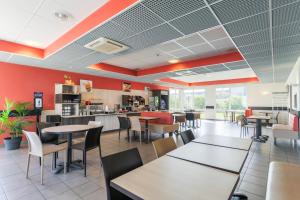 Ace Hotel Creutzwald Saint Avold - Amenities and Services