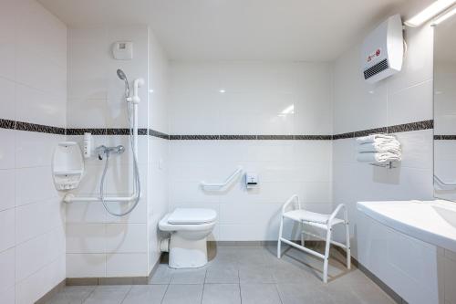 Ace Hotel Troyes - Amenities and Services