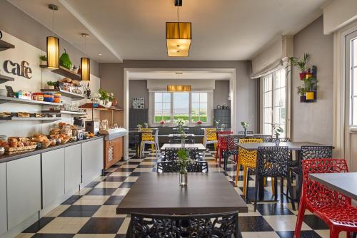 Agena Hotel - Amenities and Services