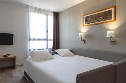 Aparthotel Adagio Access Avignon - Amenities and Services