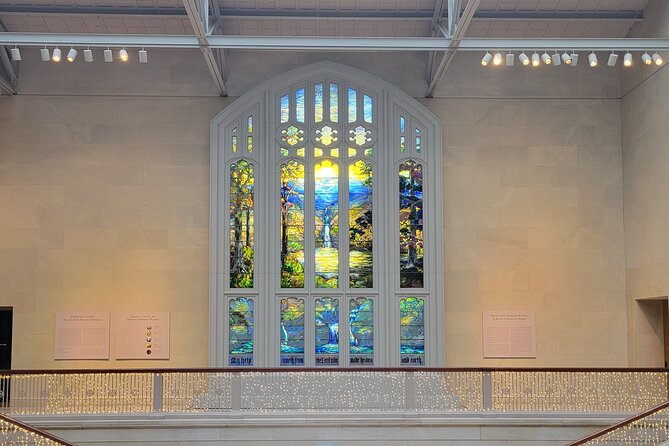 Art Institute of Chicago Private Expert Guided Tour - Tour Guide Experience