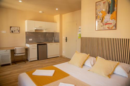 Arthur Residency - Luxury Apartment - Gare Le Havre - Accommodation Options