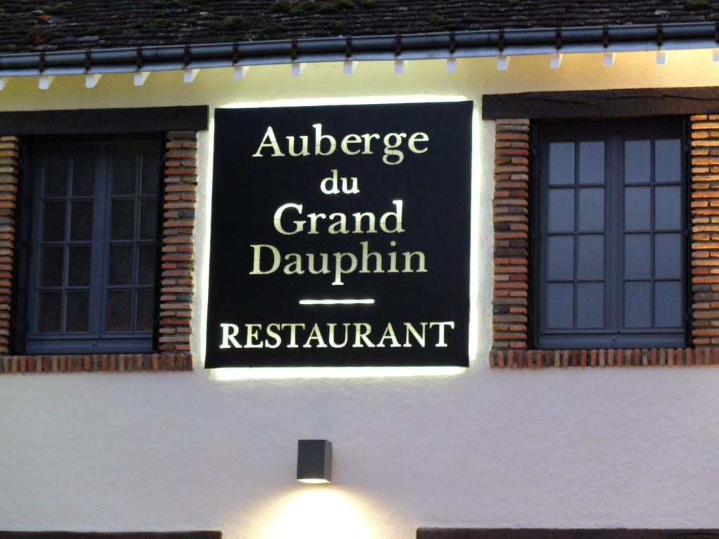 Auberge Du Grand Dauphin - Accommodations and Amenities