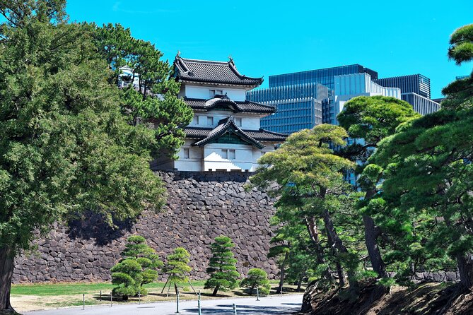 Audio Guide Tour in The East Gardens of the Imperial Palace - Meeting and End Points