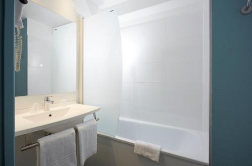 Baudouin Hotel - Amenities and Services