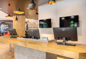 B&B HOTEL Marseille La Valentine Porte D'aubagne - Amenities and Services