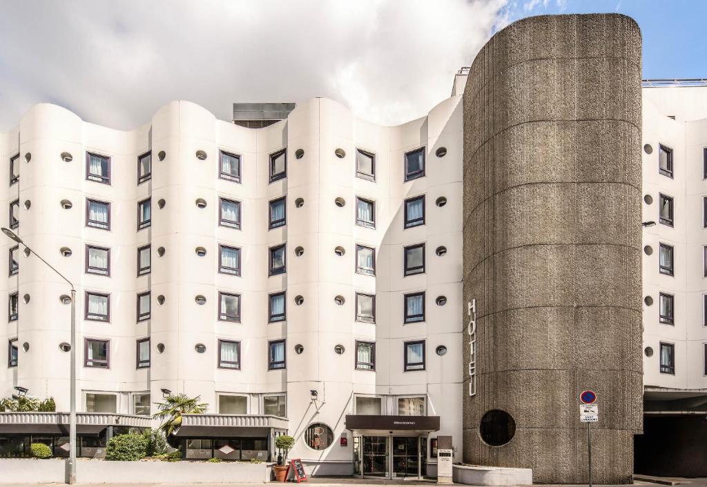 B&B HOTEL Orléans Centre Foch - Amenities and Features