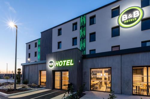B&B HOTEL Troyes Factory Outlets - Accommodation Options