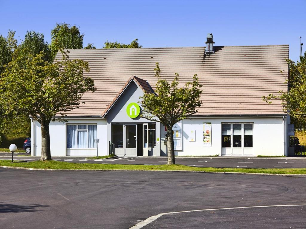 Bell Tower Auxerre - Monéteau - Accommodation and Facilities