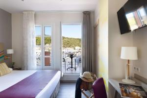Best Western Hotel Du Roy D'aragon - Accommodation Features