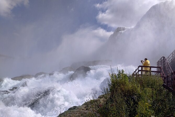 Boat and Cave of the Winds Tour (No Boat From Nov to April) - Inclusions and Accessibility