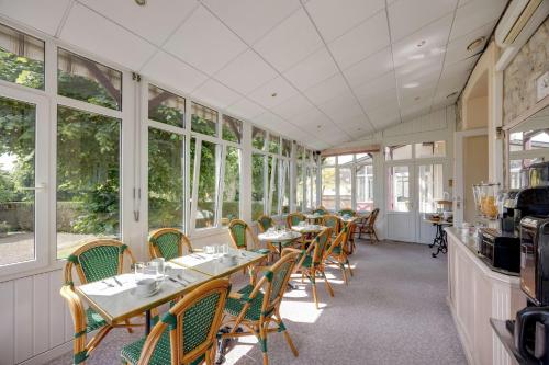 Brit Hotel Comfort Bagnoles Normandie - Facilities and Amenities