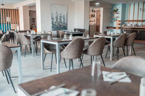 Brit Hotel Comfort Saint-Lô - Facilities and Amenities