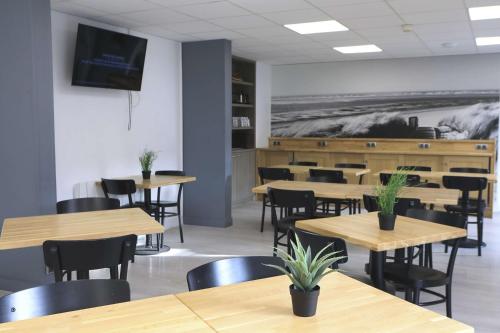 Brit Hotel Le Polder - Accommodation Options