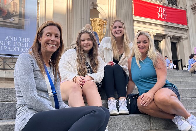 Budget Gossip Girl Tour - Meeting and Pickup