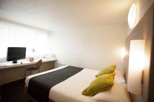 Campanile Avallon - Accommodation and Amenities