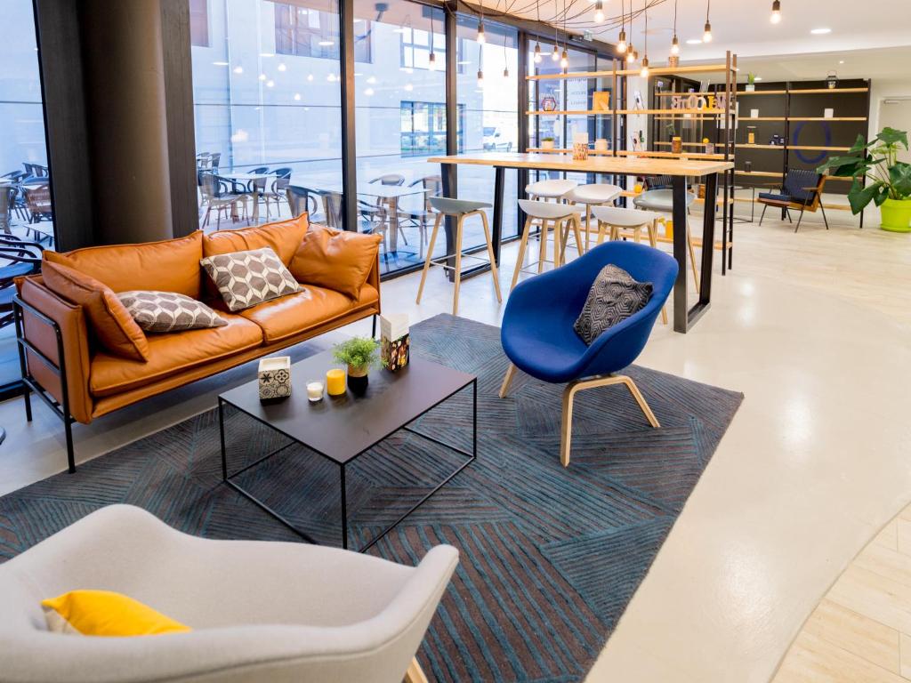 Campanile Marseille East - Aubagne - Accommodations and Facilities