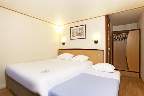 Campanile Maubeuge - Amenities and Services