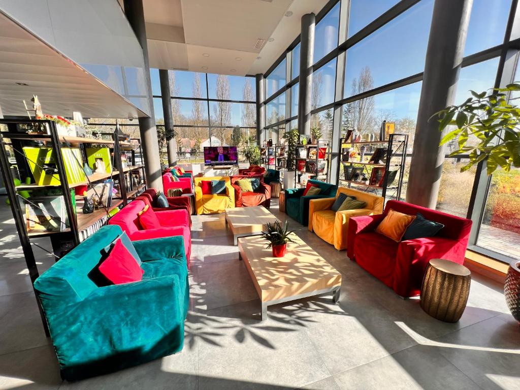 Campanile Metz Nord - Woippy - Luxembourg Gate A31 - Hotel Amenities and Services