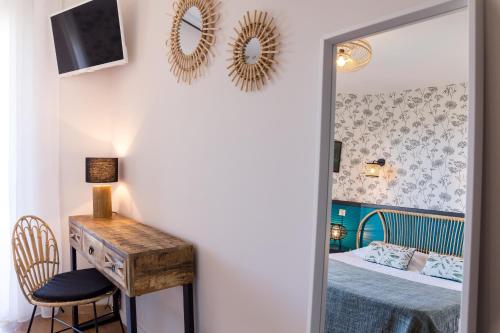 Cap Riviera Hotel & Restaurant Saint Aygulf - Accommodations and Amenities