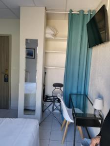 Carry Hotel - Guest Reviews and Experiences