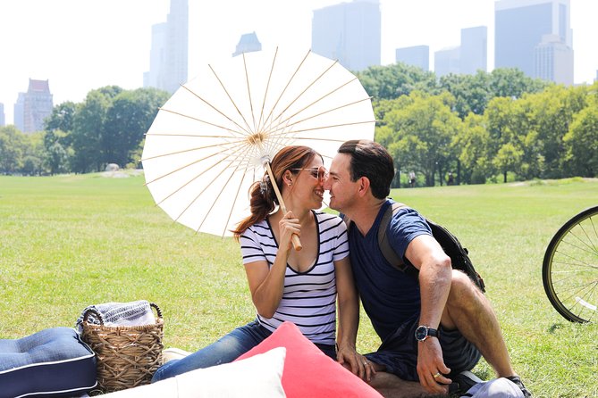 Central Park Picnic With Full Day Bike Rental - Exploring Central Park
