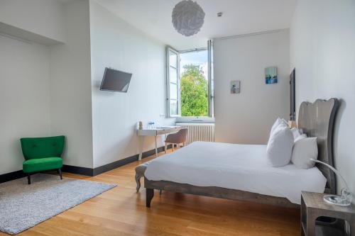 Chateau De Briançon - Guest Ratings and Reviews