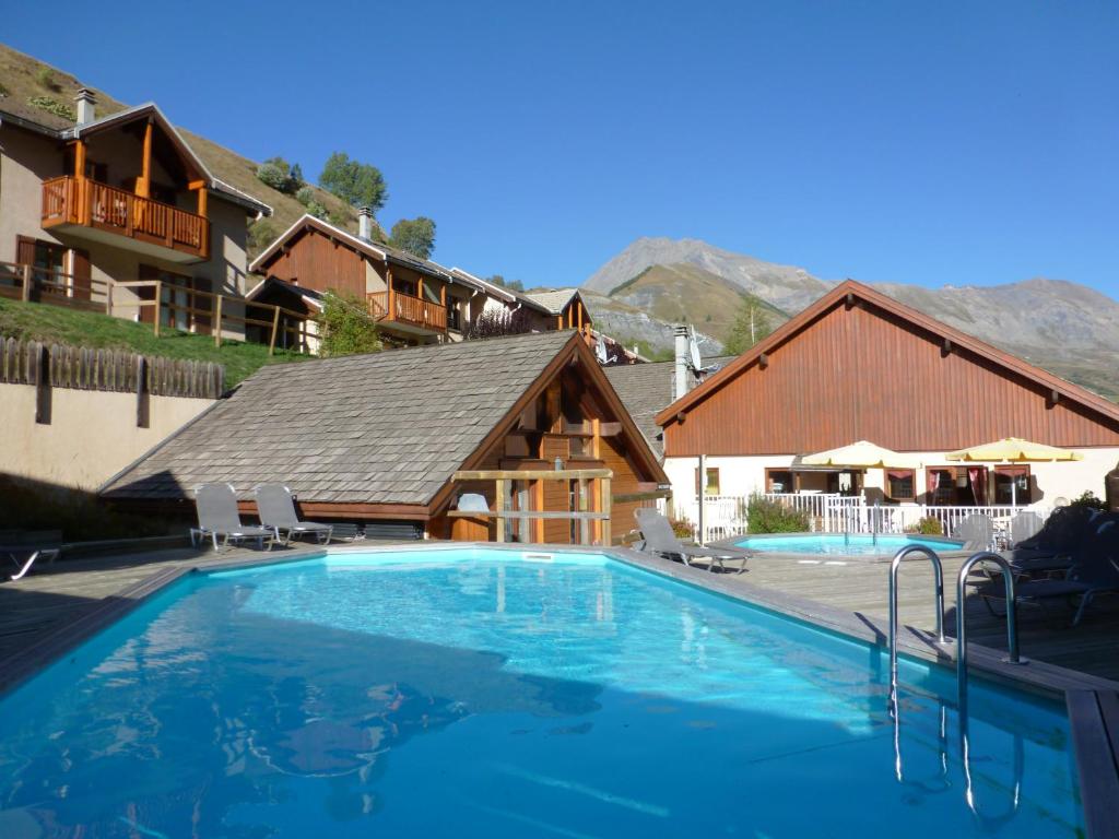 Cosy AppartHotel - Panoramic Village - La Grave - Accommodation and Amenities