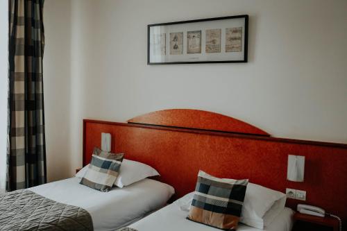 Crystal Hotel Reims Center - Location and Accessibility