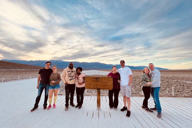 Death Valley Day Tour & Sunset & Stargazing & Red Rock Overlook - Guided Commentary and Photographic Opportunities
