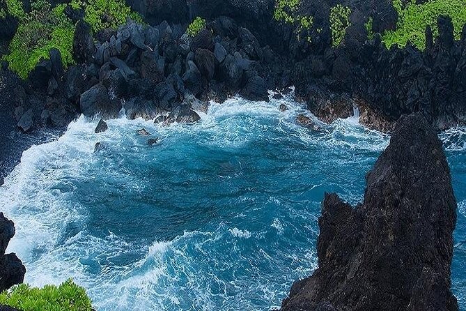 Deluxe Road to Hana Rainforest and Waterfall Experience From Maui - The Itinerary: Highlights and Stops