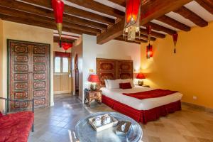 Demeures & Châteaux Hotel Domaine Le Clos Des Fontaines - Accommodation Options and Features