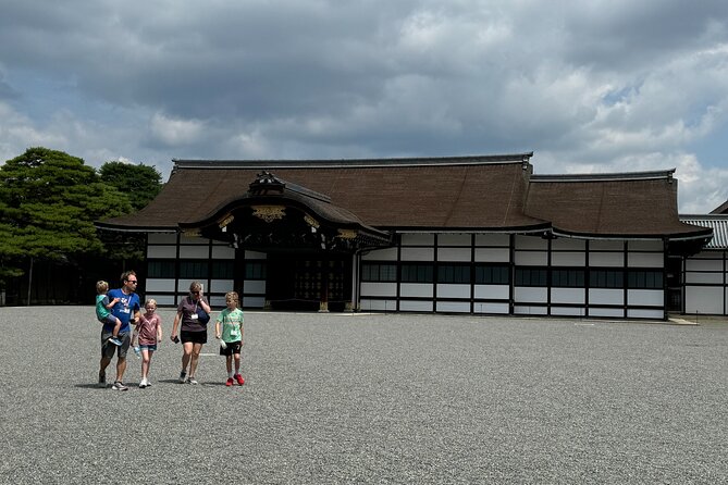 Discover Every Bit of Kyoto Imperial Palace - Exploring the Main Halls and Grounds