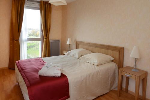 Domitys - THE WHITE HERMINE - Guest Reviews and Feedback