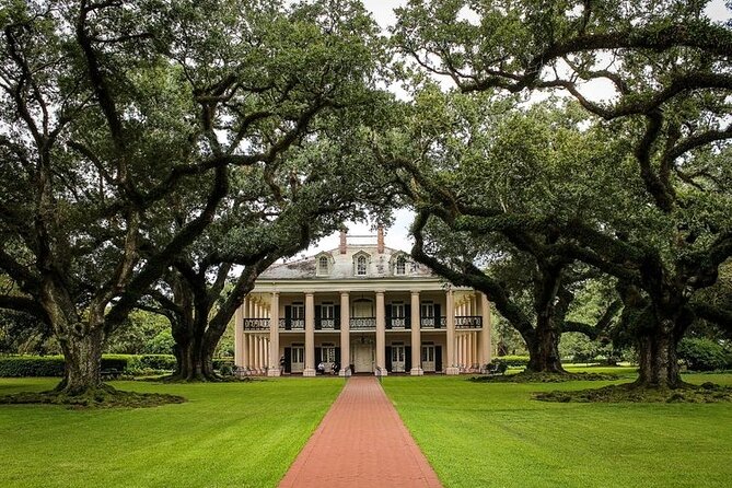 Double Plantation Tour: Oak Alley and Laura - Exploring Oak Alley Plantation