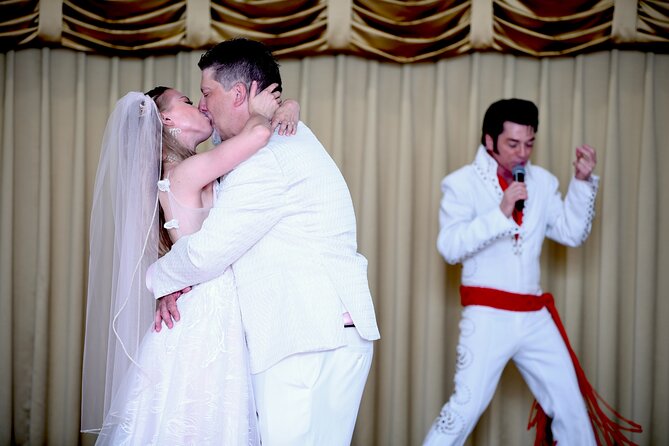Elvis Chapel Wedding and Vow Renewal - Ceremony Details and Inclusions