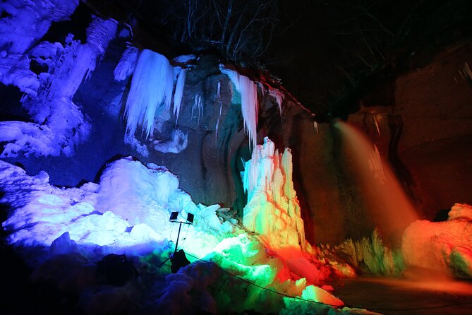 Exclusive Evening Trekking Tour to the Frozen Nanajyo Waterfall - Exploring the Frozen Nanajyo Waterfall