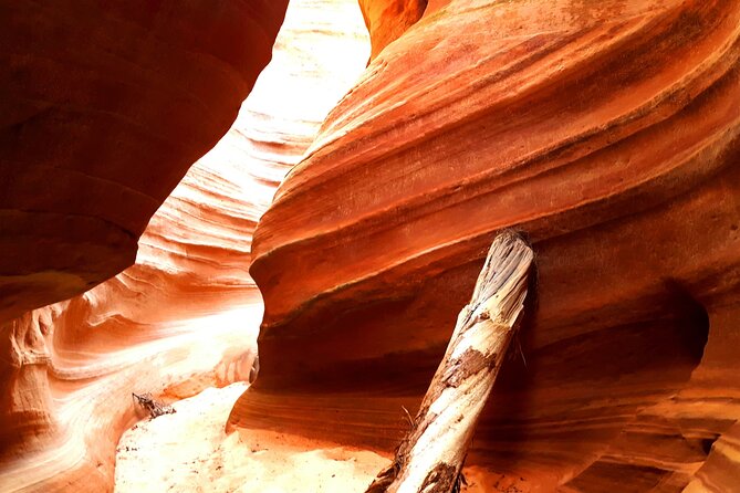Experience a Secret Slot Canyon in Southern Utah! - Photography Opportunities in the Canyon