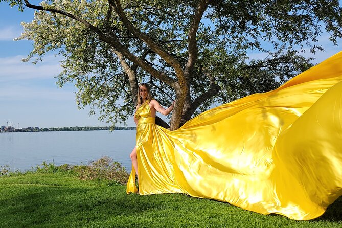 Flying Dress Photo Shoot in Madison WI - Location and Meeting Point for Your Session