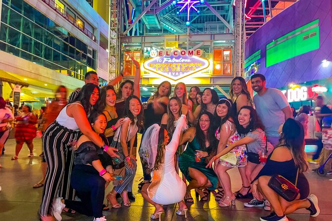 Fremont Street Bar Crawl - Whats Included in the Experience