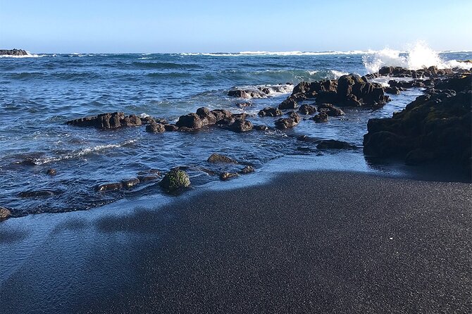 From Big Island Kona Private Volcanoes and Waterfalls Tour - Meeting and Pickup Information