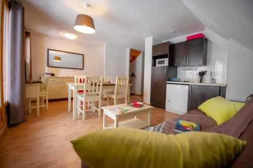 Goélia Residence The Chalets of Super-Besse - Accommodation Options and Features