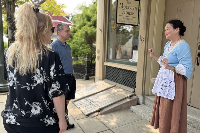 Guided Ghost Tour of Lititz - Highlights of the Guided Ghost Tour